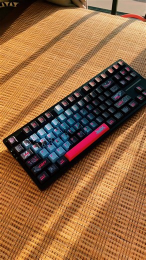Jinx Inspired Mechanical Keyboard Setup for Gamers