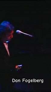 Dan Fogelberg“To the Morning” This is the debut single by American singer-songwriter Dan Fogelberg, from his 1972 debut album Home Free. The song was written by Fogelberg with strings arranged by Glenn Spreen. The lyrics are about waking up every day and knowing that it is going to be a new day, regardless of anything else, no matter what happens in life (“It’s going to be a day/There is really no way to say no to the morning. #danfogelberg #tothemorning #1970smusic #70smusic #livemusic #70smusi