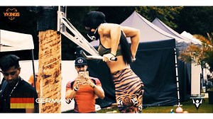 A mobile gym without monthly costs, no waiting time and 100% flexibility for your workout❓ The world's first mobile Pullup & Dip bar allows you to train over 35 bodyweight exercises, indoors & outdoors 💪 For more info click the link below👇 ▶http://bit.ly/2mBo2UX ✅Used in already over 50 countries 🌎worldwide shipping🌎 | Pullup & Dip