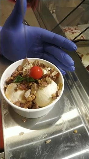 Ice cream Sundae Making