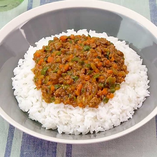 市販のルウで作る！簡単ドライカレーの作り方 | デリッシュキッチン