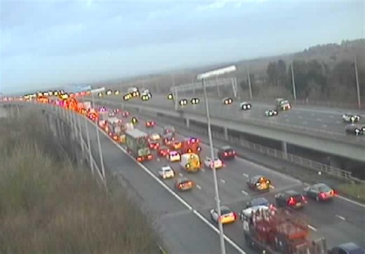 Lanes closed on M6 near junction 21 after multi-vehicle crash –  Blog Preston