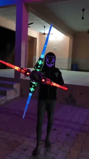 #the #lightsaber evolved to this size?!#This ToylsAmazing #CoolNewSkill#starwars#toys⚔️⚓