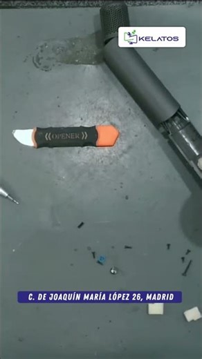 My Dyson HD01 won't charge? 🔧 Battery replacement