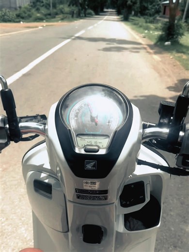 Min Khant Mg Mg သည် TikTok ပေါ်တွင် ရှိသည်