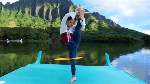 Queen of the rings hula hoop performance