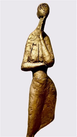 Kunsthandel Kindler-Semmler on Instagram: "* Stehender weiblicher Akt. Bronzeguss Monogrammiert E.H. (Prof. Erwin Huber, Graz 1929 - 2006 Graz) Weitere Informationen: E-Mail: matthias.kindler@icloud.com oder telefonisch: +436645021020 #aktdarstellunginbronze #kleinskulpturaktdarstellung #professorerwinhuber #erwinhuberaktinbronze #erwinhuberskulptur #erwinhuberkleinplastik #erwinhuberaktdarstellung * Standing female nude. Bronze casting Monogrammed E.H. (Prof. Erwin Huber, Graz 1929 - 2006 Graz)