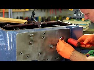 Sidney Lathe Resto 19--Gearbox Sight Glass