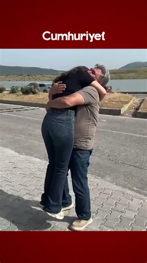 Esra Işık 42 günlük tutukluluğun ardından tahliye edildi! Babasıyla kavuştuğu o anlar...