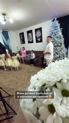 @Саша Лира Live @Саша Лира 16 👉 Instagram: @mama__lira 👉 Telegram : t.me/sashalira15 👉 You tube: @sashalira15 #sashalira #многодетнаямама #многодетныйпапа #15детей #дети