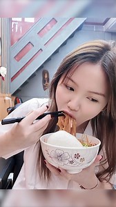 Mukbang cùng Irena nào anh emmm #reels #Irena #boxstudio | Irena
