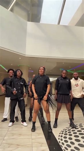 Davido song :NEW DANCE CHALLENGE!!!! LETS GOOO! — SIMPLE SHORT AND EASY #dance #afrobeats #afrodance