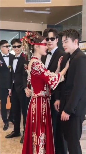 Blindfolded Bride Finds Her Groom ❤️ | Fun Wedding Game #trending #love #song #sorts #gujaratibewaf