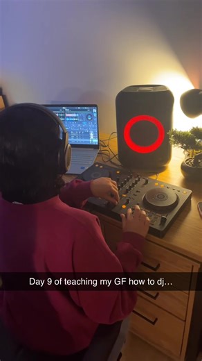How to DJ: Smooth Transitions for Beginners