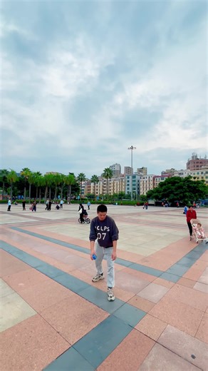 Smart Flying Ball Toy for Kids: Enhance Coordination Skills