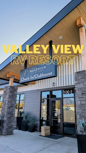 Waking up to mountain views from every single RV site at Valley View RV Resort feels like a dream ⛰️✨ Huge thanks to @valleyviewrvresort for hosting our stay — the views from sunrise to sunset are unreal. This resort has everything: full hookups, spotless amenities, a gorgeous clubhouse, a NEW sauna, pool, hot tub, and the friendliest staff. Huge perk! You’ll be just minutes from Antelope Island, one of Utah’s most underrated spots for wildlife, hiking, and famous Great Salt Lake sunsets. If you