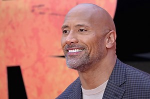 Dwayne Johnson : The Rock pousse la chansonnette avec sa fille de deux ans