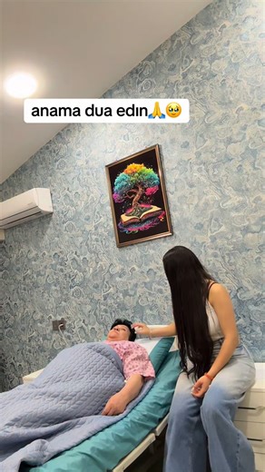 M u s i c💜 on Instagram: "dunya bir yana sen bir yanasan menimcun😞 @seferovaaygul_official Allah sefa versin #aygulseferova #seferovaaygul #trend #mugenniler"