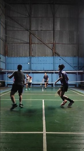 beautiful placement right at the end of the field #badminton