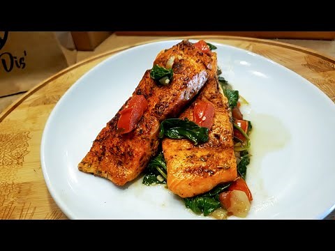 Tuscan Garlic Salmon with Spinach and Tomatoes