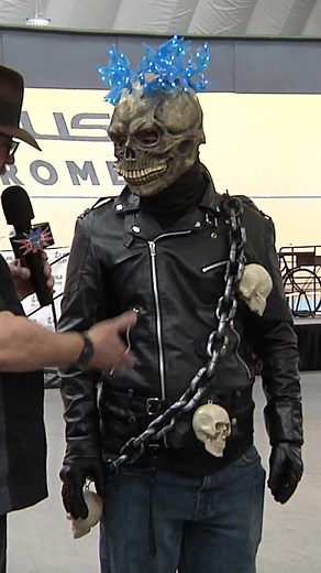 No matter how hard we try, some interviews just don't go the way you hoped--like with this tight lipped Ghost Rider cosplayer😂🔥💀 #GhostRider #Marvel #cosplay #fanconvention #MarvelComics #ghostridercosplay
