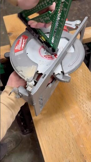 Quick blade change with the Fusion Pro 7.5” rafter square - SquiJig Tools