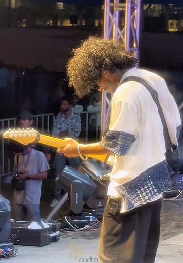 Front-of-House Perspective: The Best Seat in the House! 🎛️🎶 @Sarith & Surith @sarithsurithandthenews . . . #FOH #LiveSound #MixingMagic #MastersAudio #LiveSoundEngineering #ProAudio #digicosd7 #livesoun #DiGiCoSD7 #livemusic #sarithsurithandthenews #sarithsurith