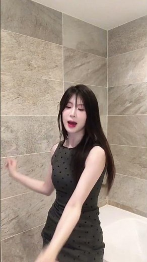 Epic Dance Performance by Gorgeous Chinese Girl 🔥🔥 | Trending & Viral Moves #Dance #ViralDance