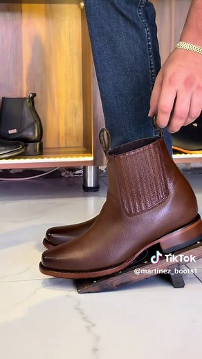 Botines Vaqueros: Estilo y Comodidad