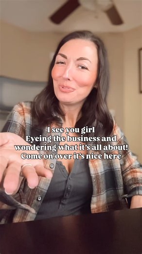 Lucy R Perkins on Instagram: "I used to make $20 a sale and pray someone… ANYONE… would order. I couldn’t break 5 customers a month. I was exhausted, embarrassed, and DONE begging. Fast forward to NOW… I’m earning $88 per sale for 3 months ($264 per protocol) and scaling 30+ customers a month without chasing a single soul. YOU DO THE MATH. 🔥 📈 My Growth: June — $240 July — $2,045 August — $6,271 September — $10,386 October — $15,315 November (so far) — $13,925 💸 My Paychecks: July — $277 Augu
