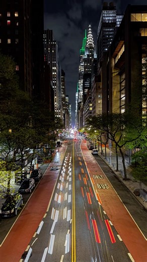 iPhone long exposure tip at night #shotoniphone #shorts #photography #tips #newyorkcity #nyc #vibes