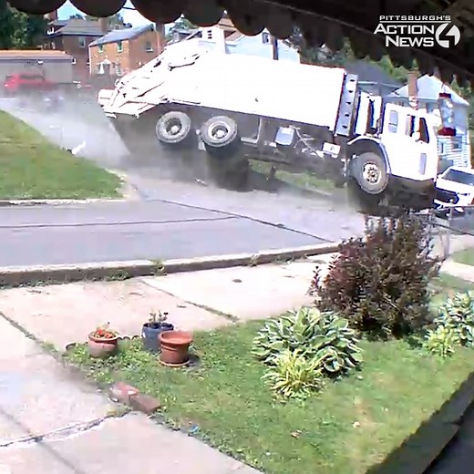 147K views · 1.9K reactions | WATCH: Scary moments as a garbage truck comes down a hill and rolls over, right into the front yard of a house in Pittsburgh's Brighton Heights neighborhood. No injuries were reported. MORE: https://on.wtae.com/3xTTLox | WTAE-TV Pittsburgh | Facebook