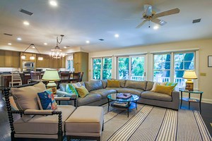 Kiawah Island Vacation Rental | 10 Min Walk to Beach; Dog Friendly, One Level Home w Golf Course Views | Kiawah Island | Home Rental