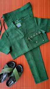 Command the Room. Own the Look. Tailored from a rich emerald weave, this NY ATELIER signature design features metal eyelet accents and a refined rope detail, engineered for those who dress to lead. 🌿 Regal. Grounded. Fearlessly Fresh. 💰 1000gh | $98 | £70 📦 Sizes: S – L (Ready to Wear) | XL – 2XL (Pre-order) 📲 DM • Call • WhatsApp: 233 50 074 4266 Luxury isn’t loud — it’s tailored. | •• NY Atelier ••