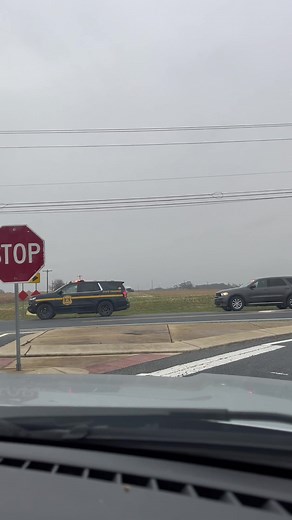 X2 Delaware State Troopers on scene of a School Bus Fender bender.#policeoftiktok #code3 #policeofficer #joinpd #chevypolicecar