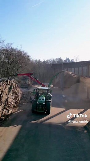 John Deere 8R 540 mit HEM 841 Z – die perfekte Kombination