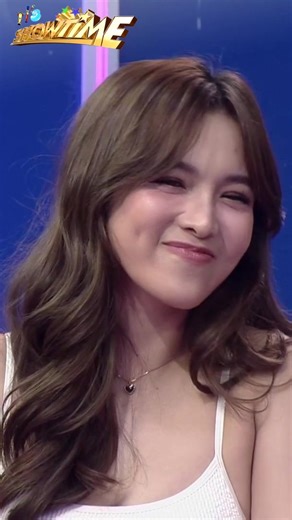 #ItsShowtime #Shorts: Sinong Hashtag ba ‘yan, Jackie? 😂 Watch #ItsShowtime every 12:00 p.m. from Monday to Saturday on GMA and GTV. For more videos, visit: http://gmanetwork.com/ItsShowtime | GMA Network