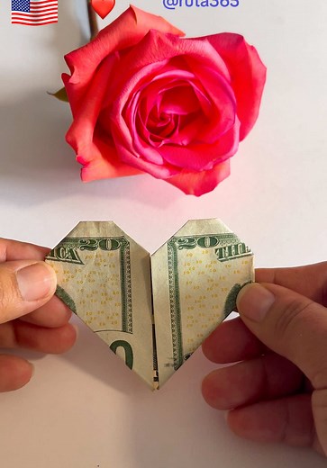 Money Flower Origami Tutorial for Thoughtful Gifts