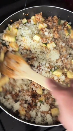 5-Ingredient Turkey Zucchini Cauliflower Rice Skillet