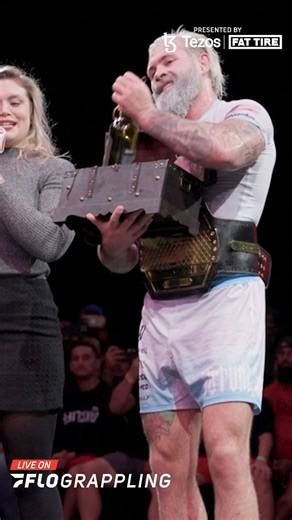 Gordon Ryan with a “proper” armbar to retain his Tezos WNO champion | FloGrappling