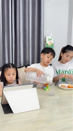 One Hand Challenge ตามสไตล์แม่บ้านมือโปร💚