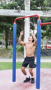 Pull ups feel effortless but you’re getting stuck under the bar on muscle ups? 😩 You’ve got the strength. What’s missing is the trajectory. The muscle up isn’t just a stronger pull up.. It’s a completely different movement path. Your body needs to travel up AND forward in one fluid motion, not straight up like you’re used to. Here’s what changed everything for me: Kip ups - Learn to thrust your knees up while pulling simultaneously. Feel that diagonal movement path as you go up and down. This t