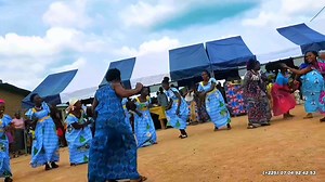 3.1K views · 64 reactions |  la louange chez nous aux pays c'est trop chic 藍藍 la suite sur YouTube https://youtu.be/x9BC_56Cw5M?si=D8ZMXlvxcq78g81B | CHRÉTIEN BAOULÉ DIRECT | Facebook