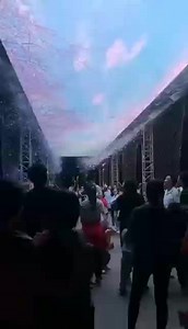 Small Snowflake Machine 1500W Stage Party Effect Remote Control Snowflake Machine