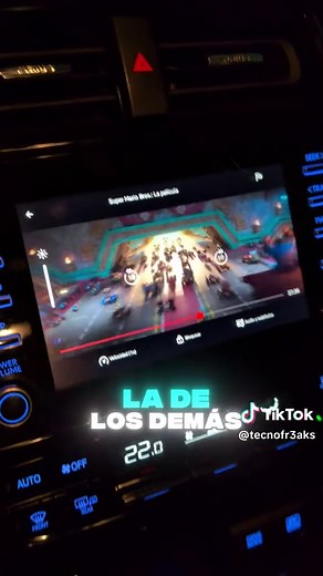 Cómo ver videos en la pantalla del Auto fácilmente