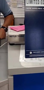 Siguen saliendo órdenes a su destino. Recuerde leer el tiempo estimado que se le dió al hacer la orden y pueda solicitar su tracking number. Semanalmente salen alrededor de 100 paquetes. ¡Muchas gracias! | Gotita de Mamá