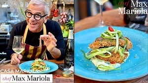 🐟 Filetto di merluzzo croccante con puntarelle e alici Siete alla ricerca di un modo goloso di cucinare il merluzzo? Oggi ho una ricettina facile facile e tanto bona che sono certo vi piacerà 😜 Il merluzzo l'ho sfilettato a regola d'arte e panato in olio di qualità, per dargli più gusto l'ho accompagnato con qualche alicetta del Cantabrico di Magnofood, due puntarelle e una crema al cavolfiore spaziale 💫 ⏯️ Guardate la ricetta fino alla fine e ditemi se vi è piaciuta 💬 | Chef Max Mariola