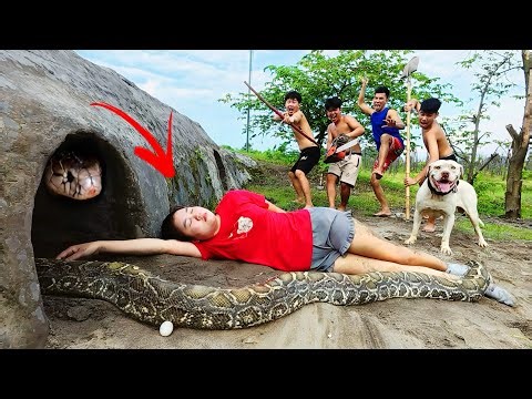 Horrifying! 4 Brave Hunters and Pitbull Rescue Young Girl from Giant Python Attack