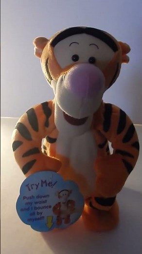 Mattel 1998 Disney Bounce Around Tigger Talking Plush Toy