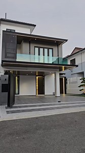 Austin heights 老屋蜕变豪宅❤ 即将完成 在这个繁华的城市 那么努力工作就是为了 拥有自己的一间梦想家园 🏠是多么渴望的存在 首先 你得找对设计师 缘分总能让我们遇见❤ （品质）是我们的名片；（眼光）是你的选择。 (服务）是我们的语言; (欣赏 ）是你的回应。 给我们一把钥匙🔑 我们还你一间梦想家园🏠 ✔️ 完成品相似度高达 𝟵𝟴% ✅ 点击以下Whatsapp Link👇 www.wasap.my/ 60184683722 ＃梦想也许会迟到 💖 ＃但从来不会缺席 💖 𝗟𝗘𝗛𝗔𝗢 𝗙𝘂𝗿𝗻𝗶𝘁𝘂𝗿𝗲 & 𝗜𝗻𝘁𝗲𝗿𝗶𝗼𝗿 𝗗𝗲𝘀𝗶𝗴𝗻 Johor Bahru 新山⭐＃首选🎖️👍 一站式 Design & Build 服务🤗 #interiordesign #renovation #johorbahru #furniture #乐豪一站式装修设计 #装修设计 #新山 | Lehao Furniture & Interior Design - M Sdn Bhd